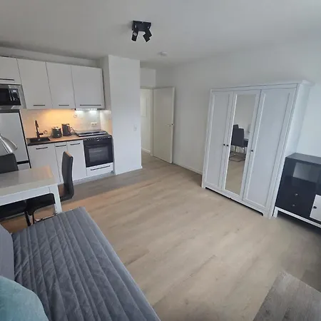 شقة Modernes Studio-apartment Im Zentrum