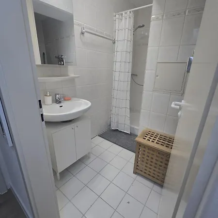 Modernes Studio-apartment Im Zentrum * لوهمار